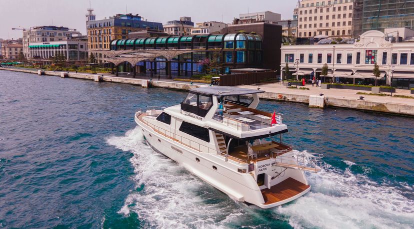 Bebek - Premium Bosphorus Motoryachts